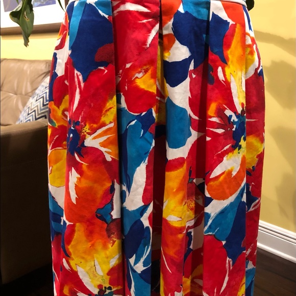 Ellen Tracy bright floral dress w/pockets-Sz 8 - Picture 10 of 12